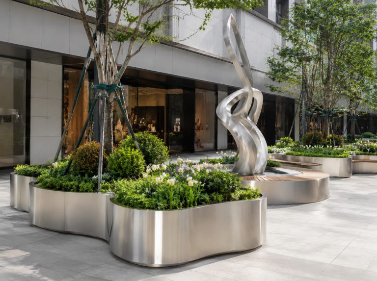 长顺县不锈钢景观雕塑与金属花箱